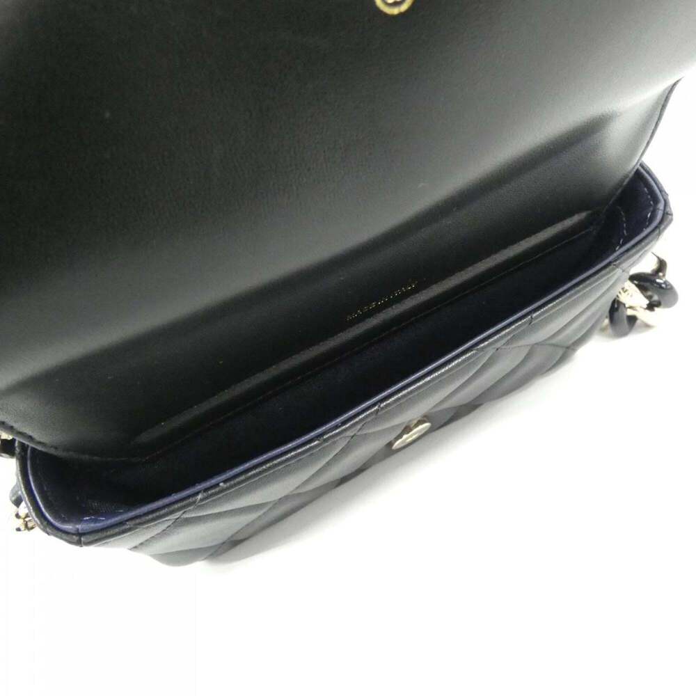 CHANEL Black Wallet - Picture 7 of 9